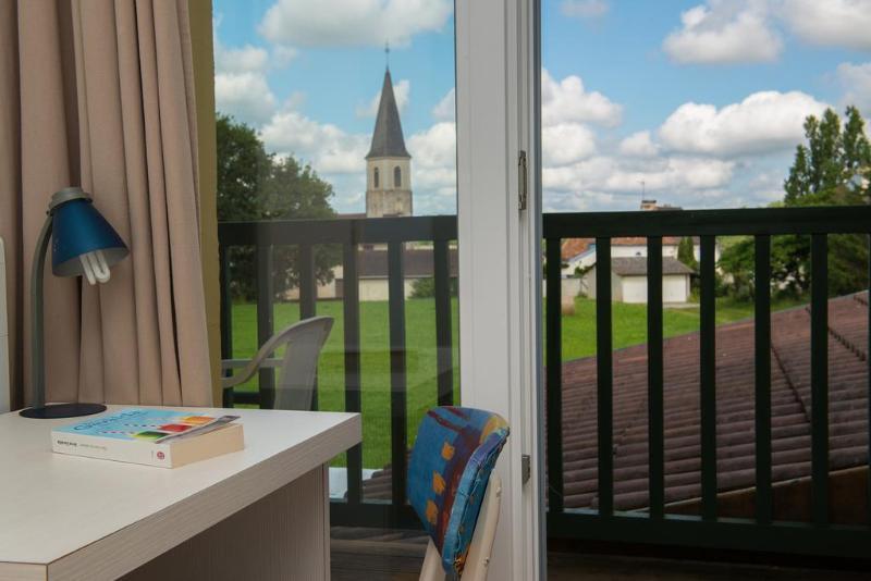 Logis Auberge Du Relais - Hotel & Restaurant Berenx Eksteriør bilde