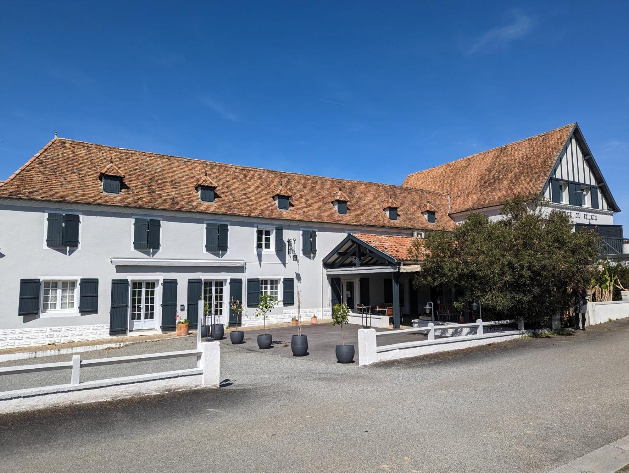 Logis Auberge Du Relais - Hotel & Restaurant Berenx Eksteriør bilde