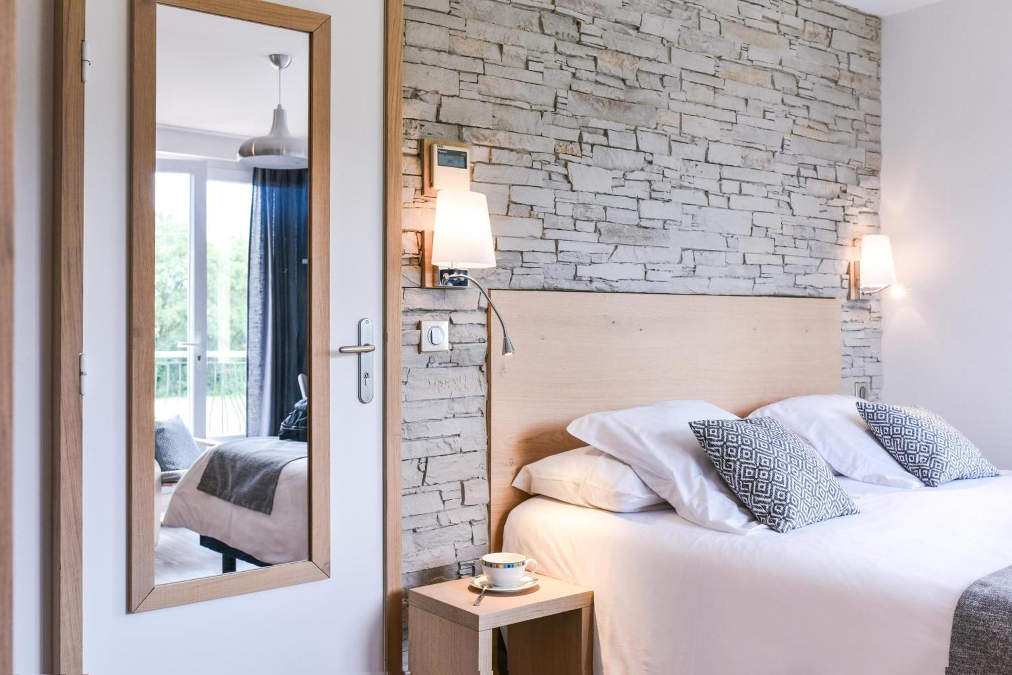 Logis Auberge Du Relais - Hotel & Restaurant Berenx Eksteriør bilde