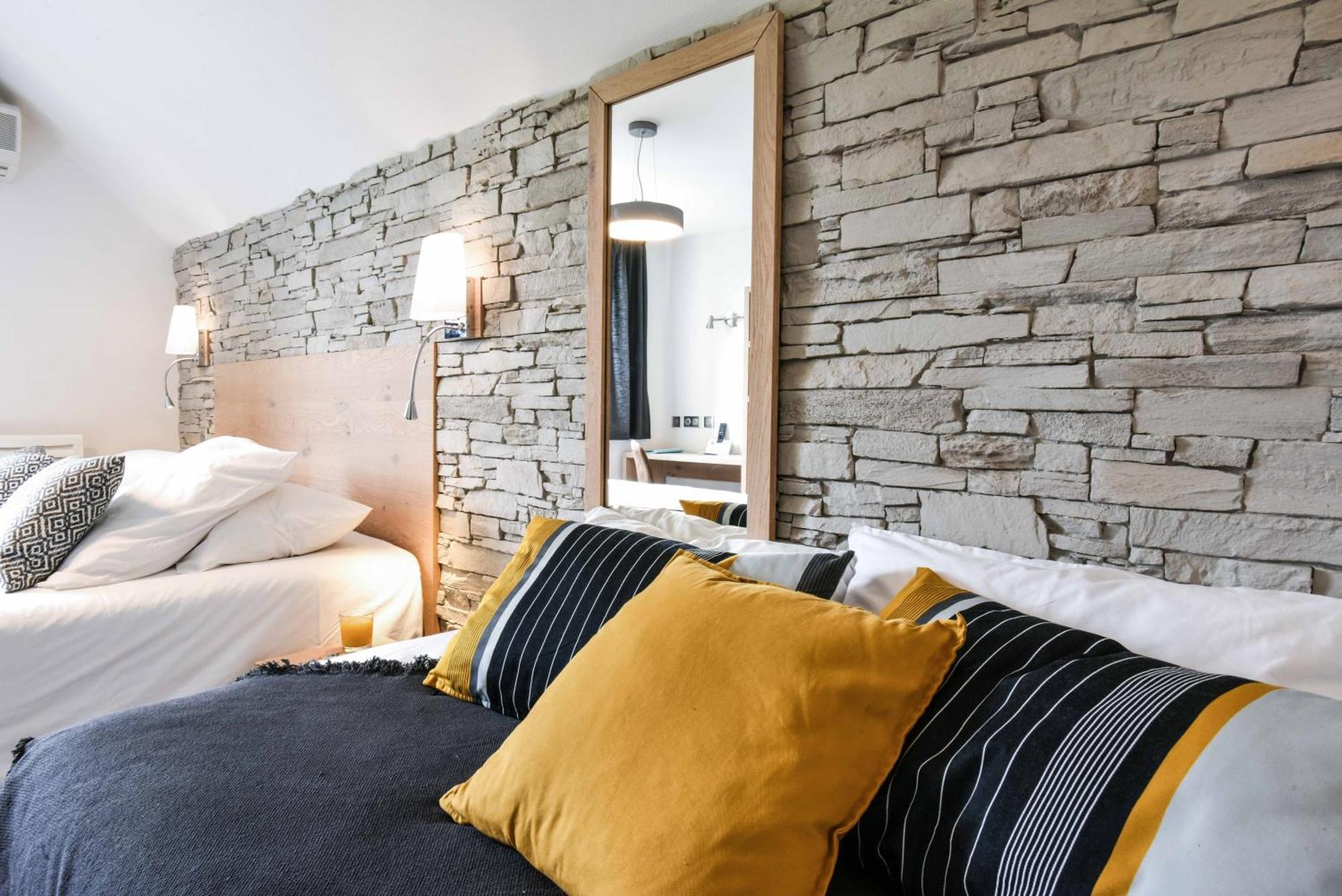 Logis Auberge Du Relais - Hotel & Restaurant Berenx Rom bilde